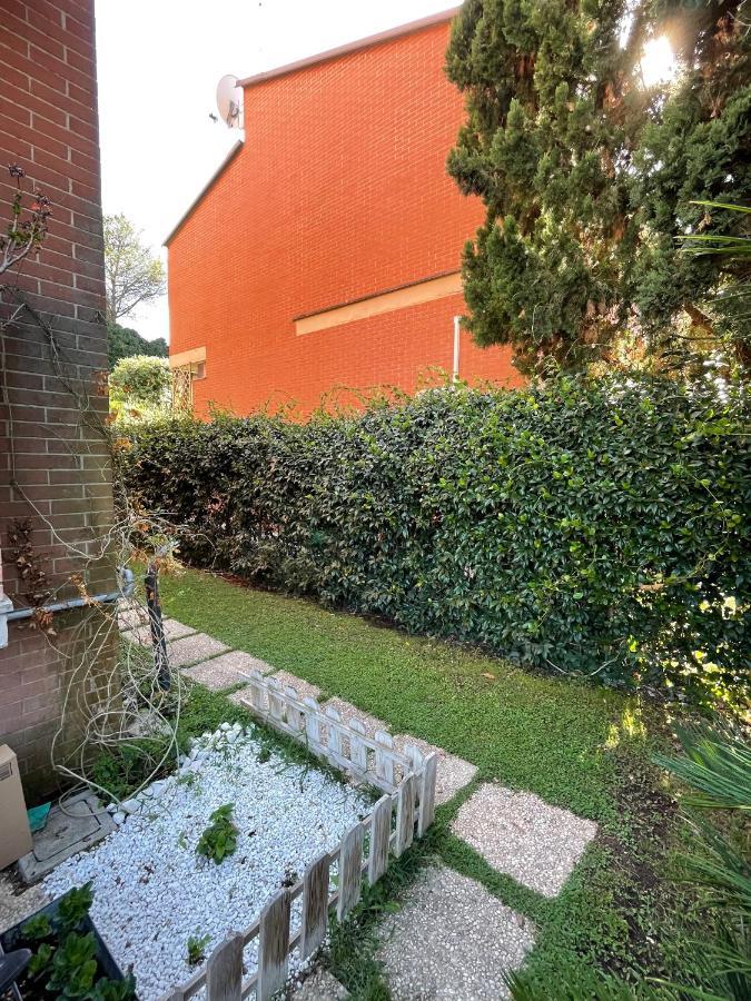 רומא In&Out Apartment - Mostacciano, Eur מראה חיצוני תמונה
